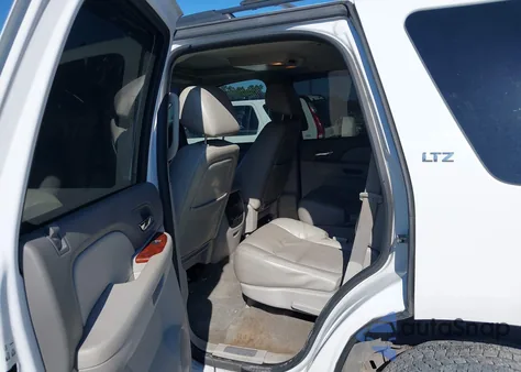 2011 Chevrolet Tahoe Ltz из США, поврежденный, VIN 1GNSKCE07BR353774